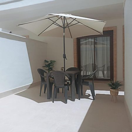 Apartamento Nuevo Centrico Con Aparcamiento Privado Incluido Alcala de Guadaira Exterior photo